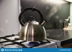 C:\Users\User\Documents\пар-от-чайника-через-свисток-кипя-вода-чайник-кипит-на-газовой-плите-143333739.jpg